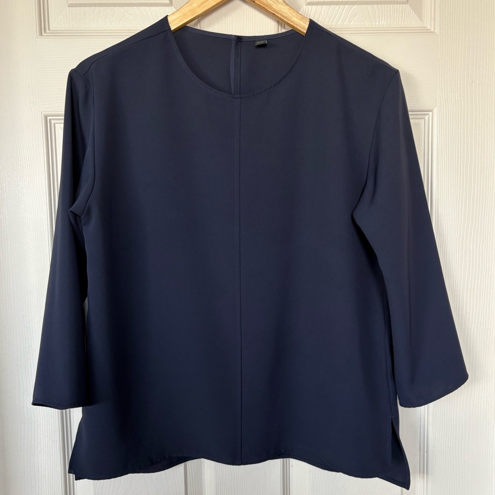 UNIQLO top